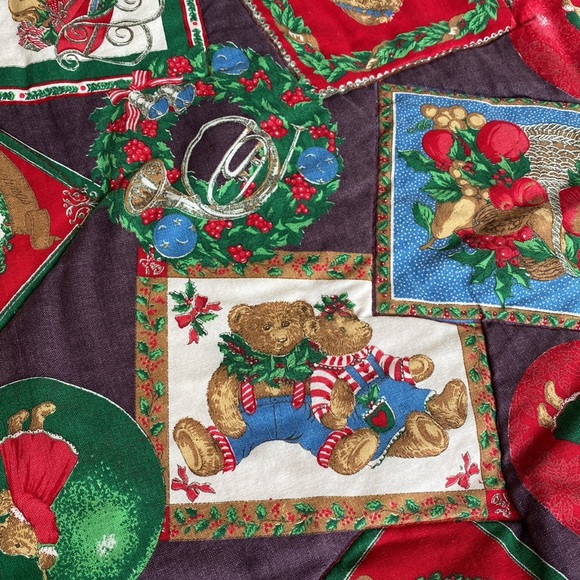 Handmade Foldable Christmas blanket/pillow with dual purpose - Picture 7 of 12